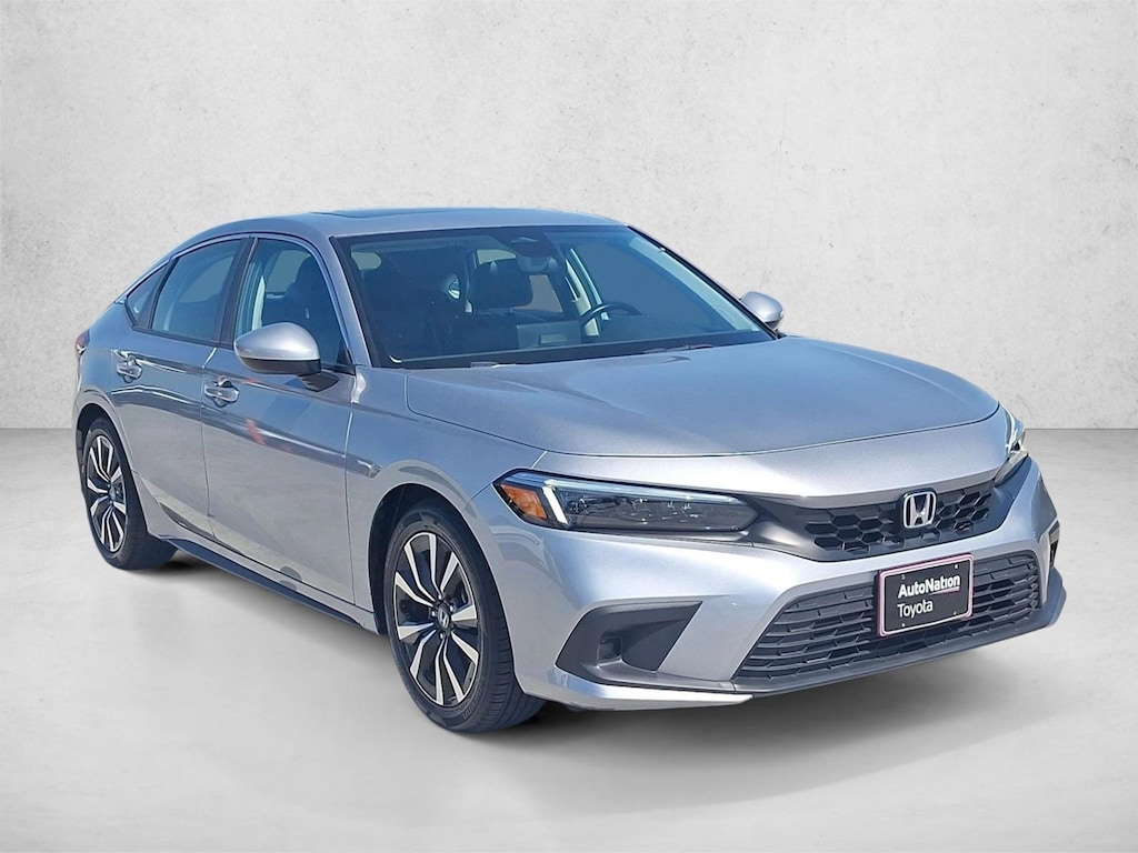 Used 2024 Honda Civic EX-L Hatchback