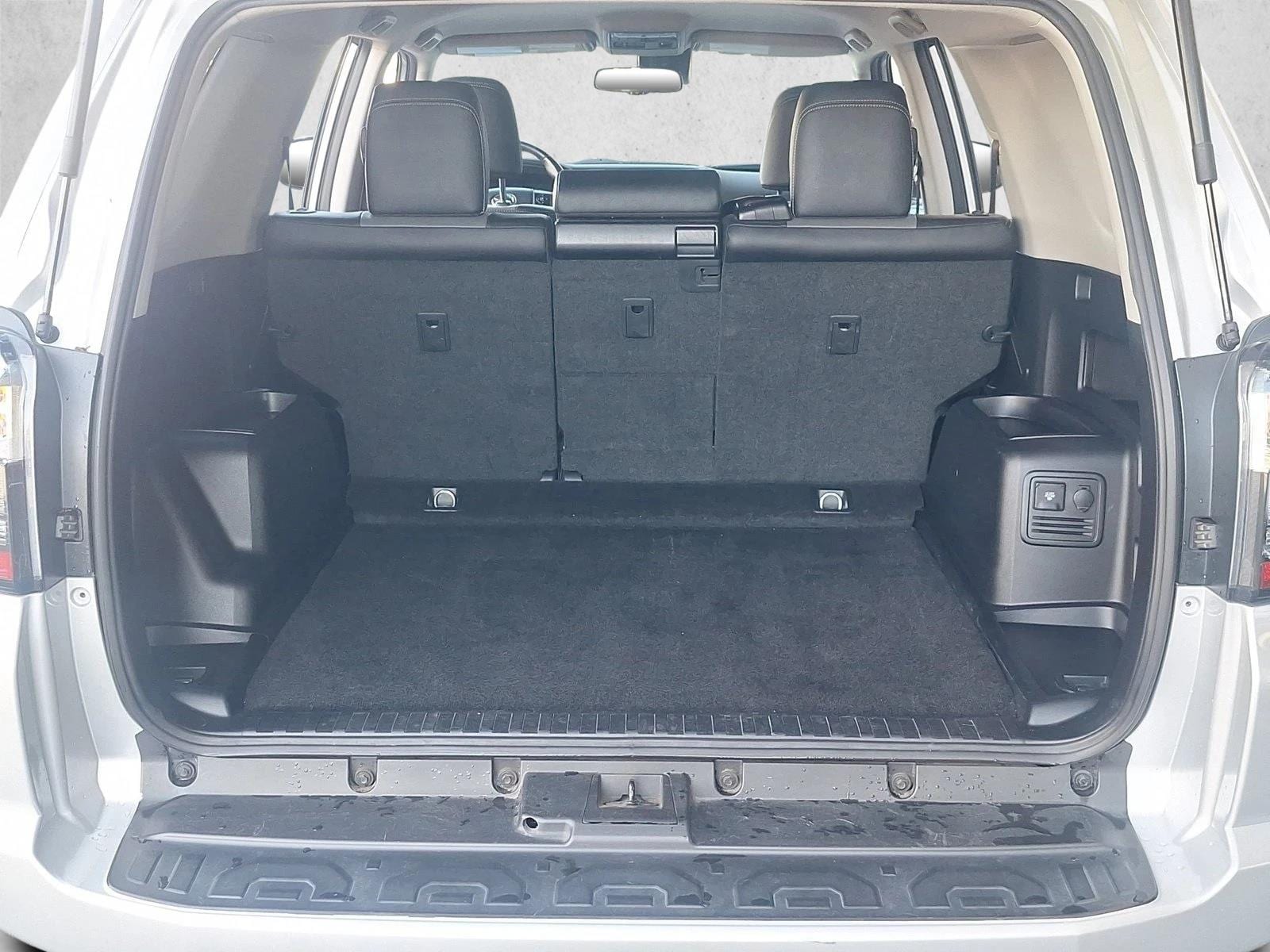 2023 Toyota 4Runner SR5 Premium photo 5