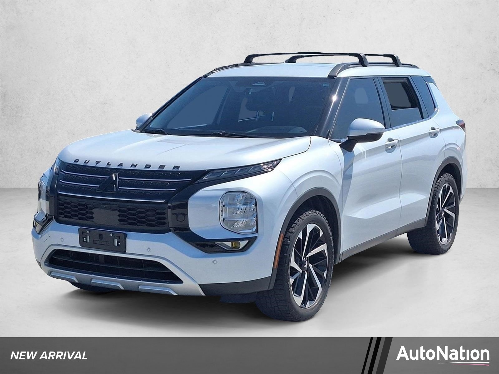 2023 Mitsubishi Outlander SE 2WD's photo