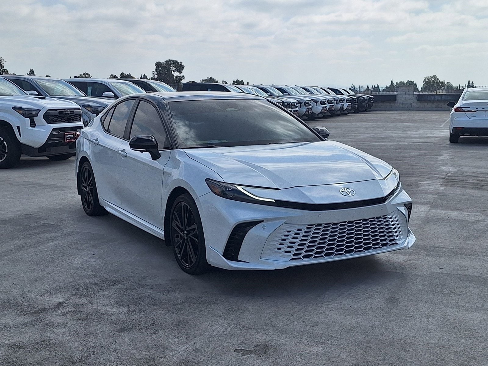 2025 Toyota Camry XSE photo 3