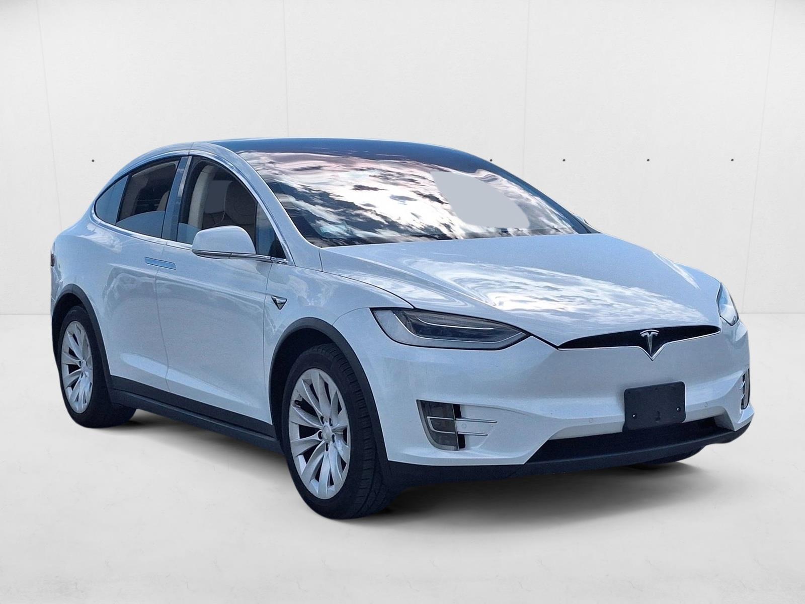 2017 Tesla Model X 75D photo 3