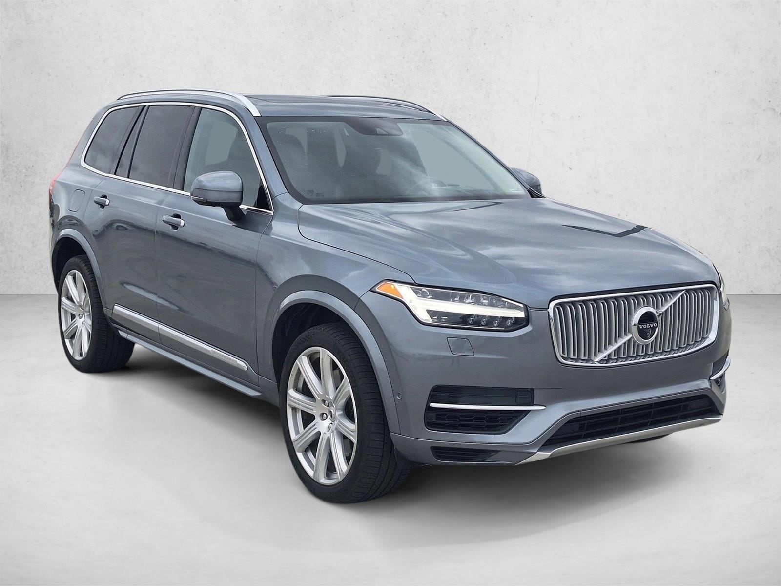 2018 Volvo XC90 Hybrid T8 AWD Inscription photo 4