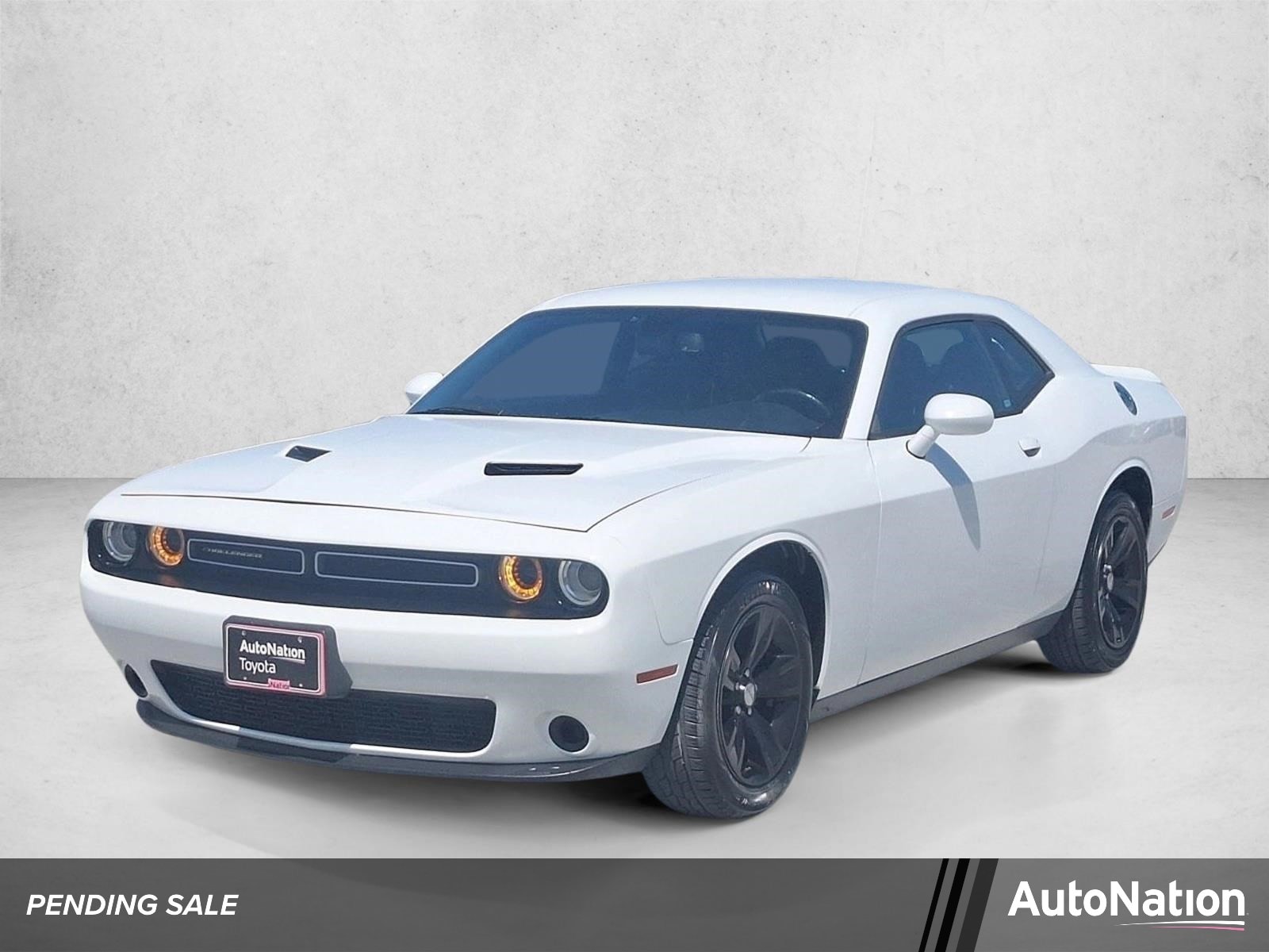 2018 Dodge Challenger SXT's photo