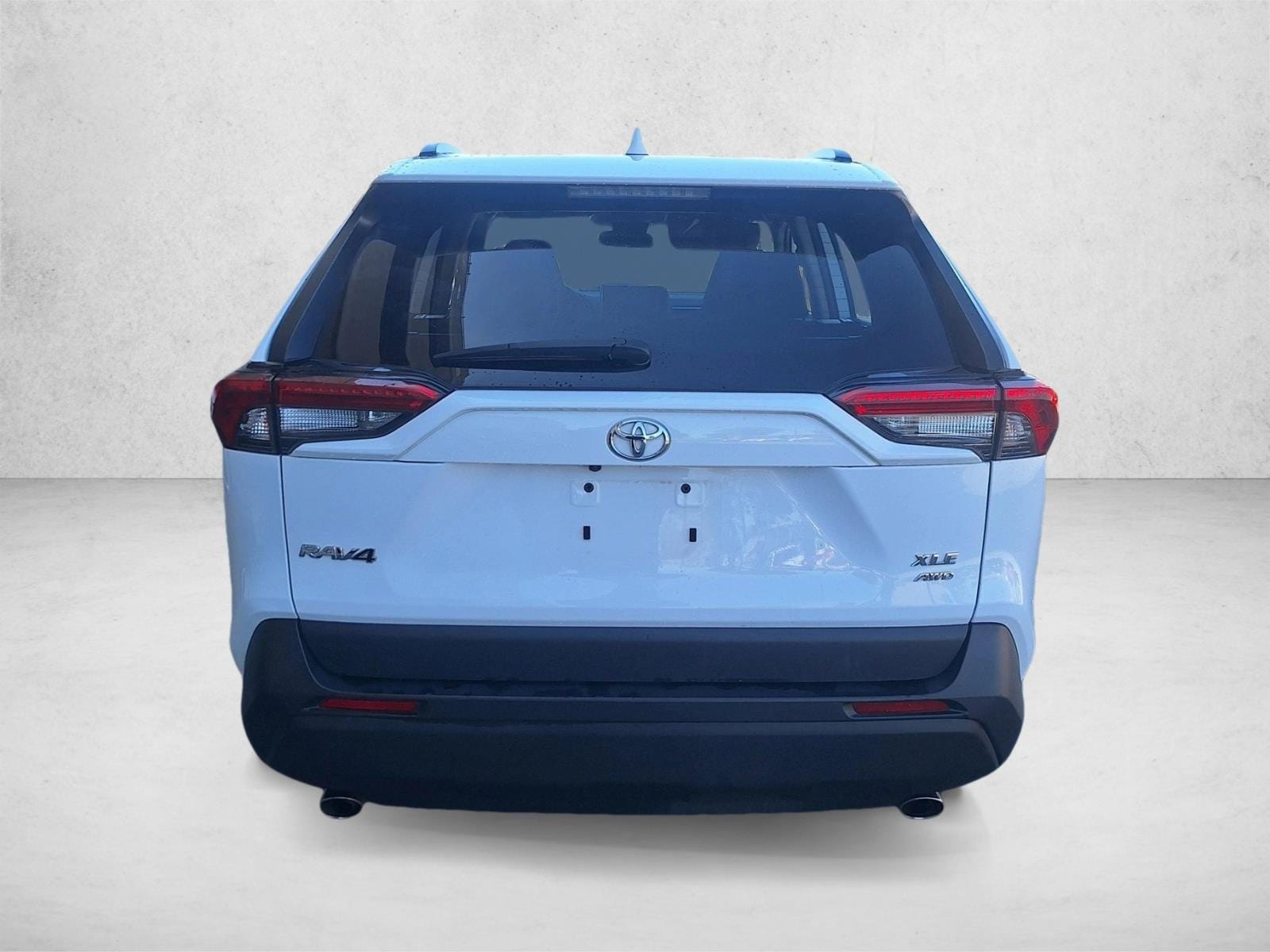 2024 Toyota RAV4 XLE photo 6