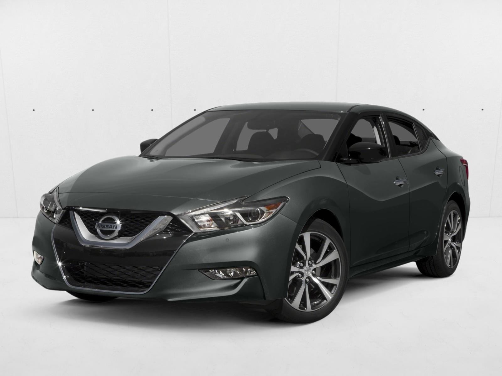 2017 Nissan Maxima S's photo