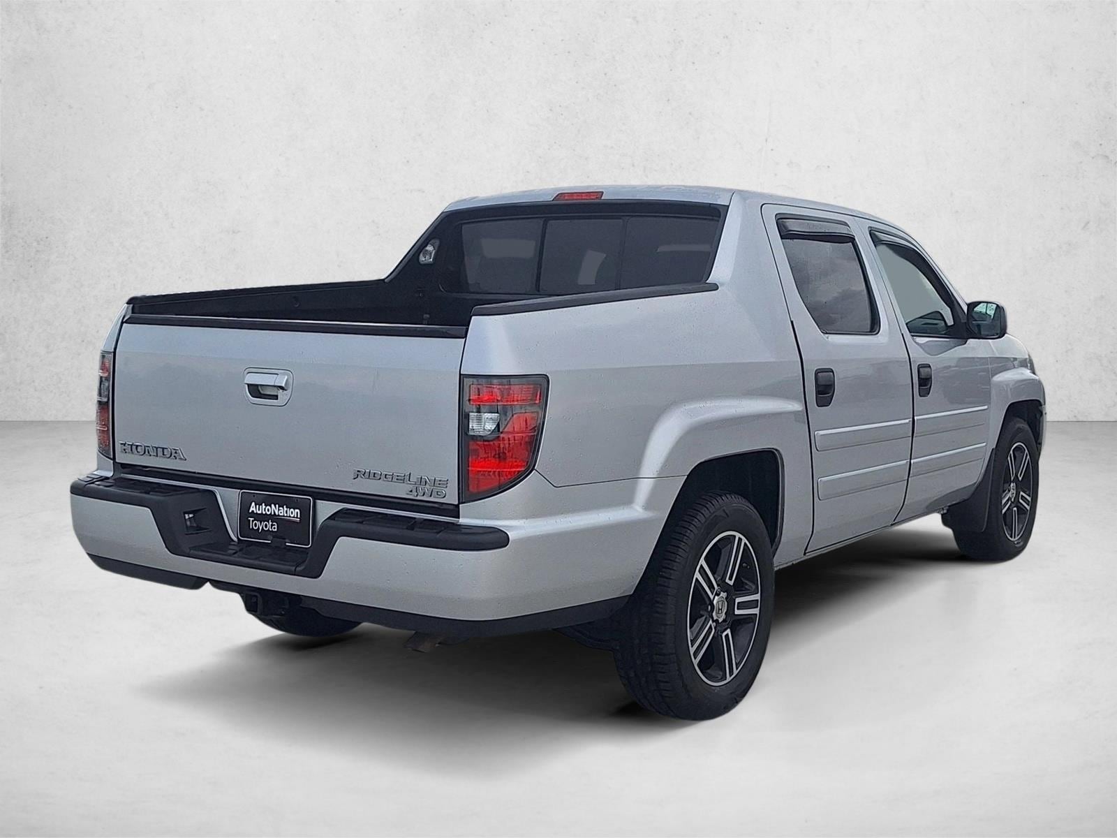 2013 Honda Ridgeline Sport photo 5