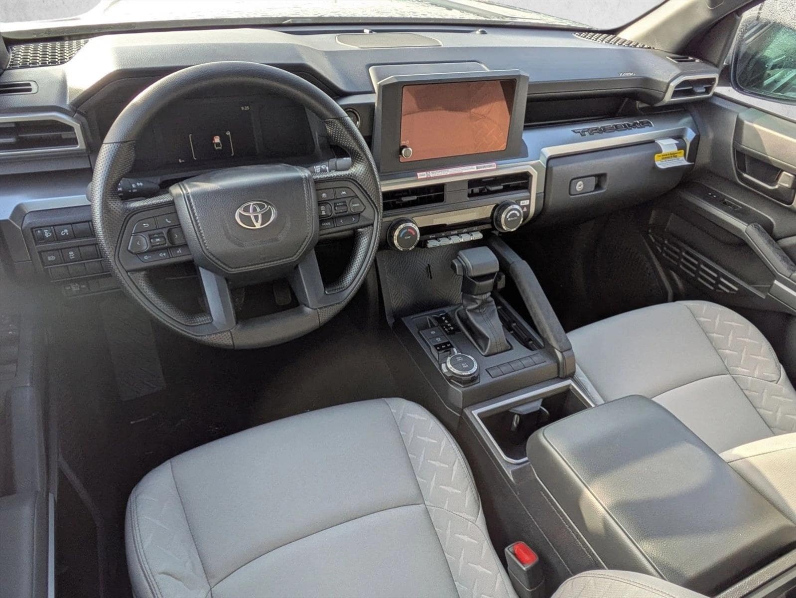 2026 Toyota Tacoma SR5 - Photo 14