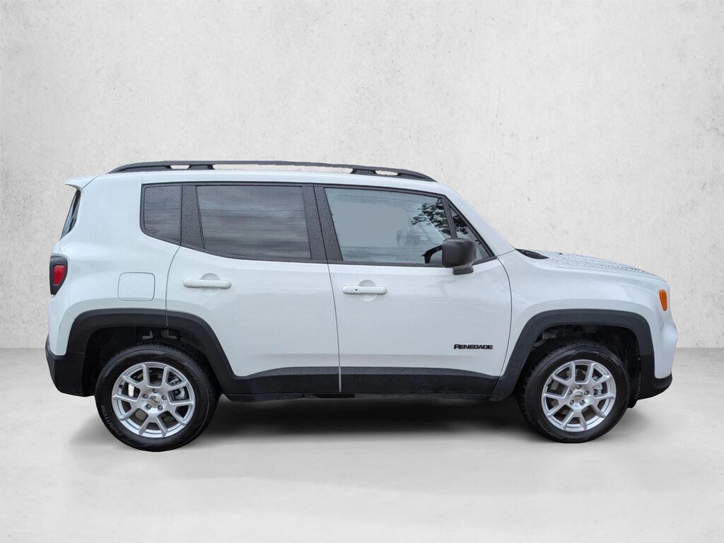 Used 2022 Jeep Renegade Latitude SUV