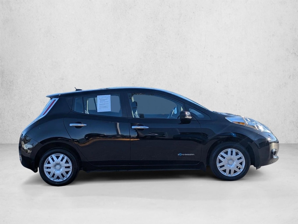Used 2015 Nissan LEAF S Hatchback