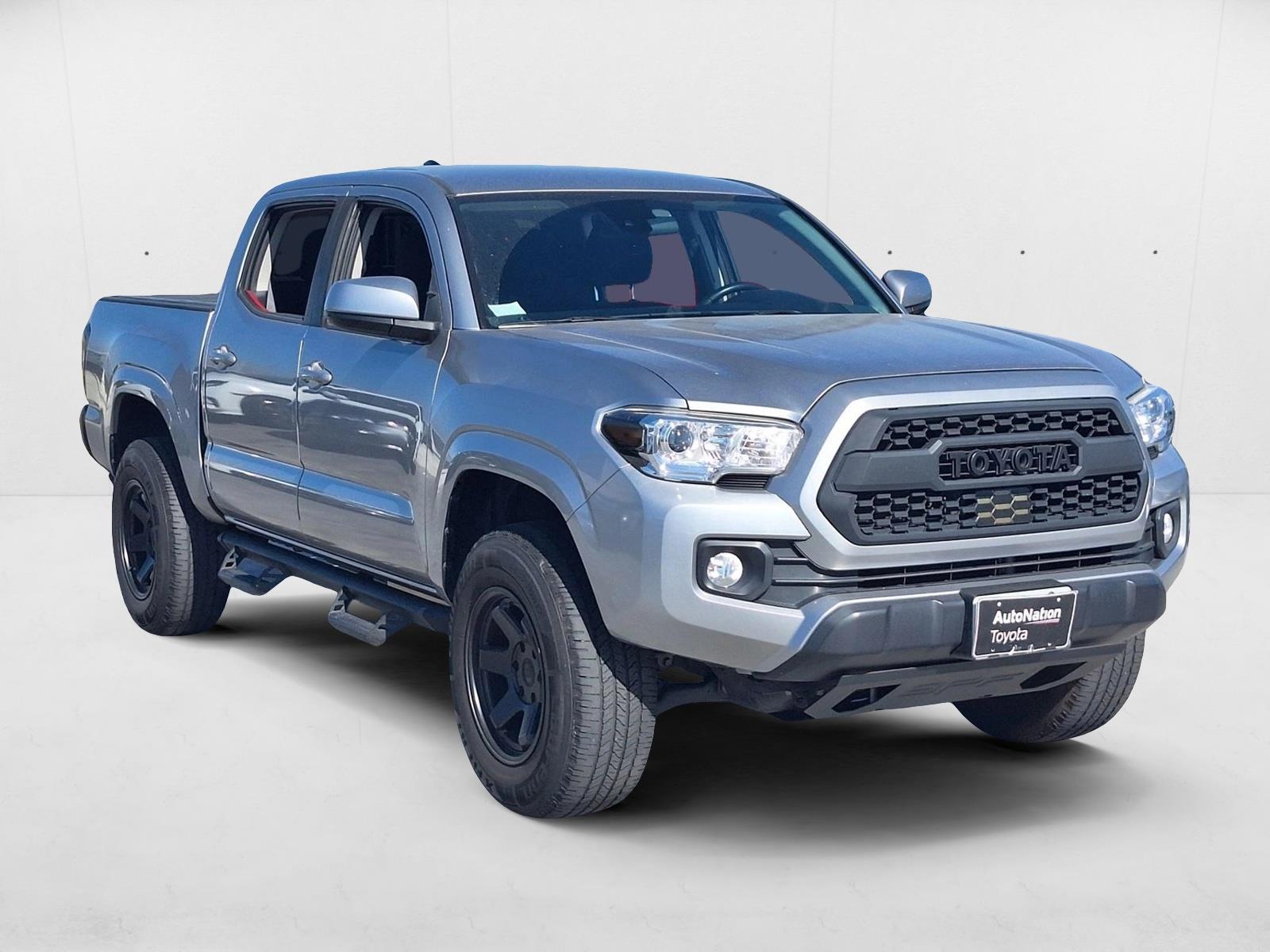 2020 Toyota Tacoma SR5 photo 3