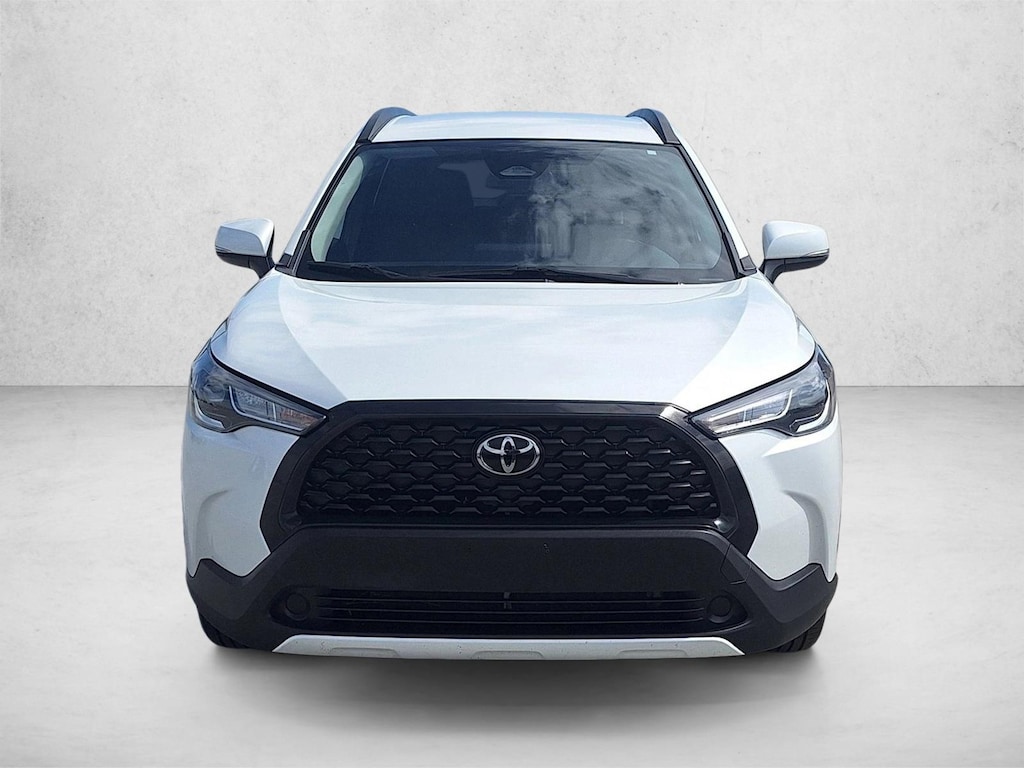 Used 2024 Toyota Corolla Cross LE SUV