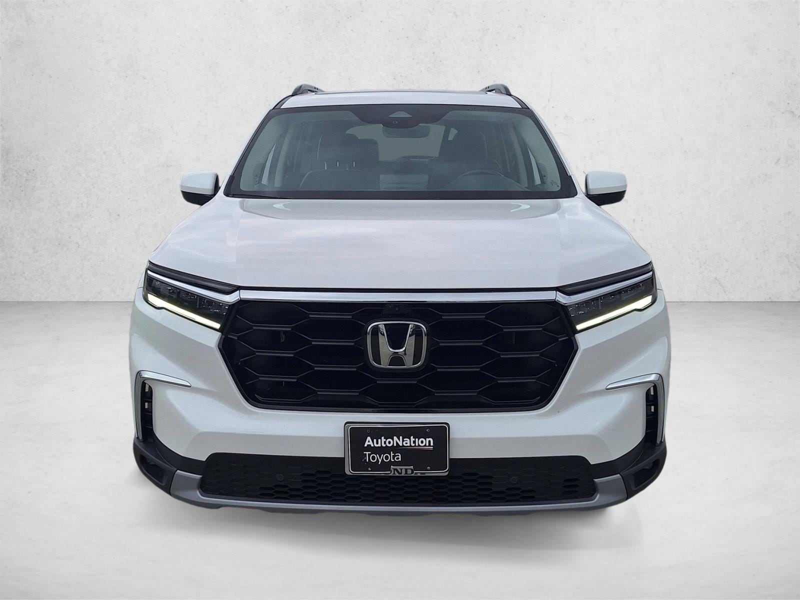 2025 Honda Pilot Elite photo 2
