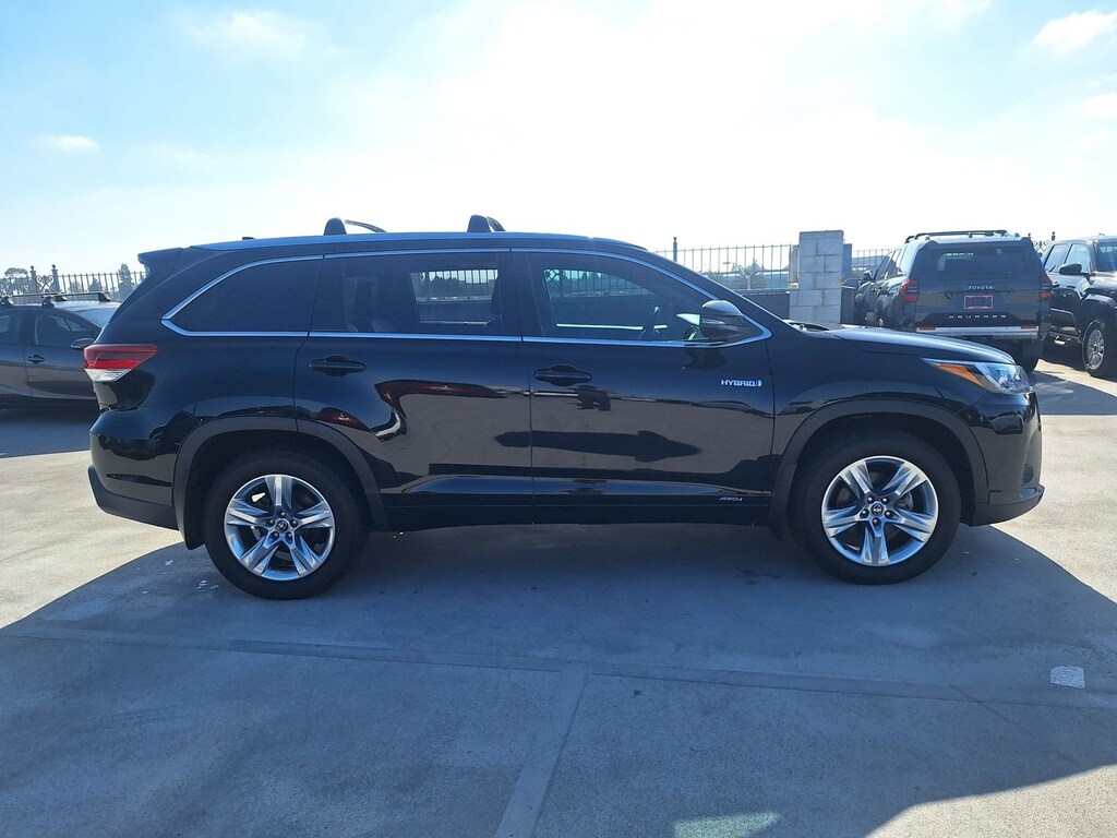Used 2017 Toyota Highlander Hybrid Limited V6 SUV