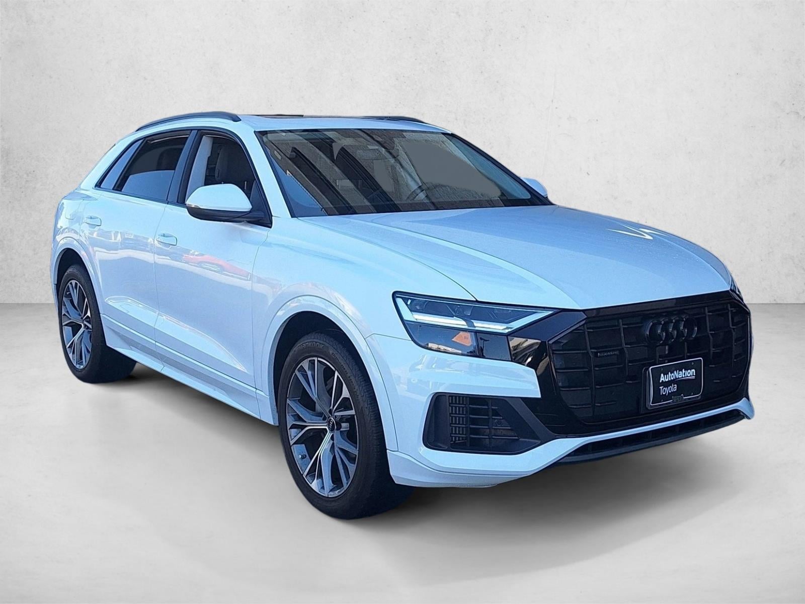 2022 Audi Q8 55 Premium photo 3