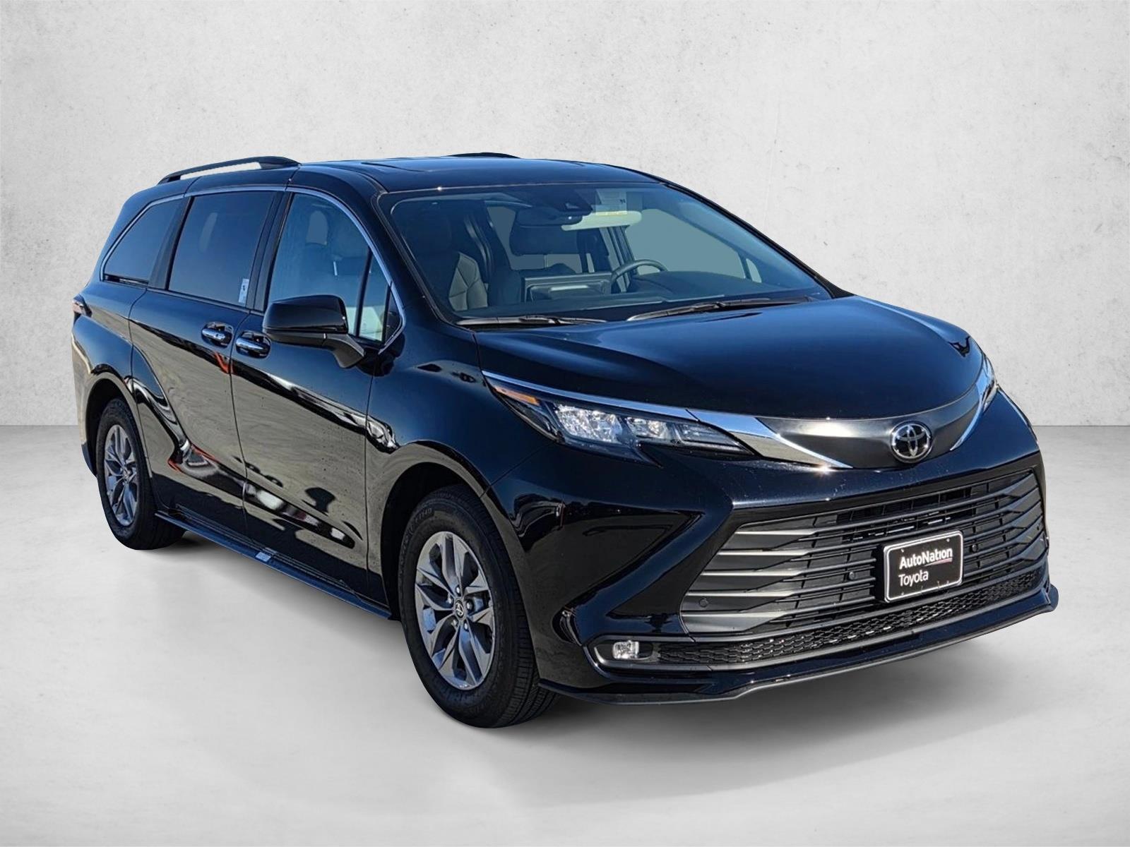 Used 2026 Toyota Sienna XLE 8 Passenger Van Passenger Van