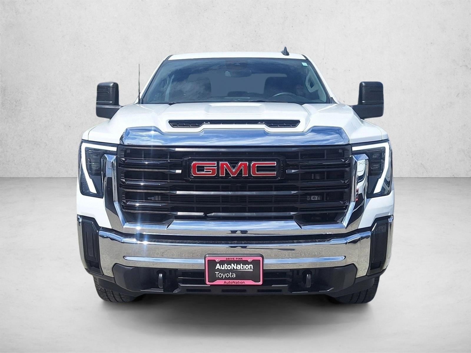 2024 GMC Sierra 3500 HD Pro photo 2