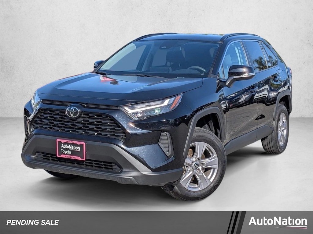 Used 2025 Toyota RAV4 XLE SUV