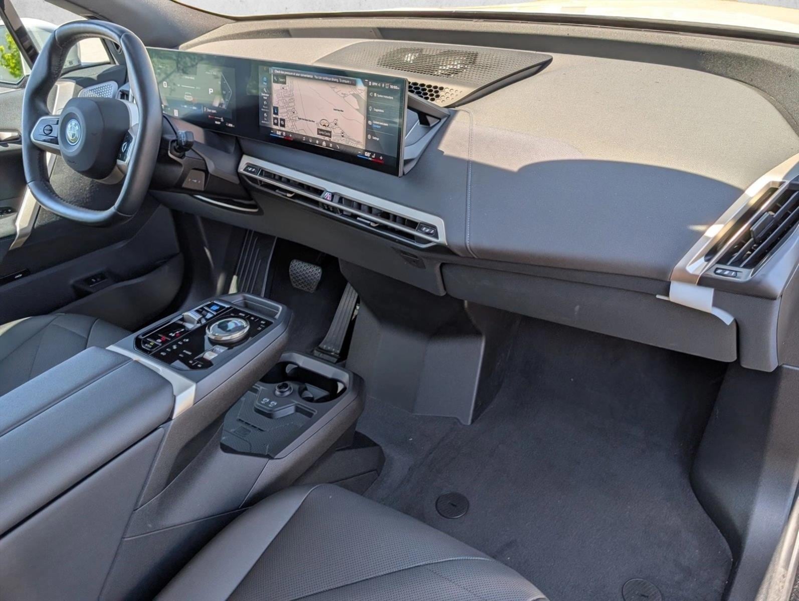 2024 BMW iX Base - Photo 24