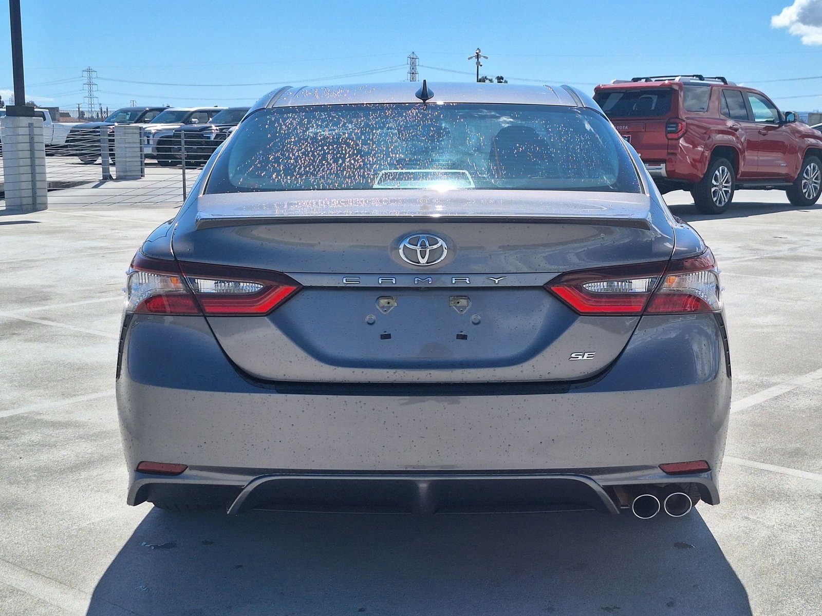 2022 Toyota Camry SE photo 6