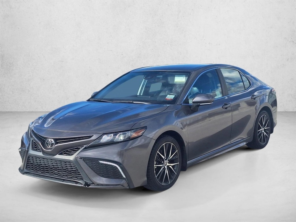Used 2023 Toyota Camry SE Sedan
