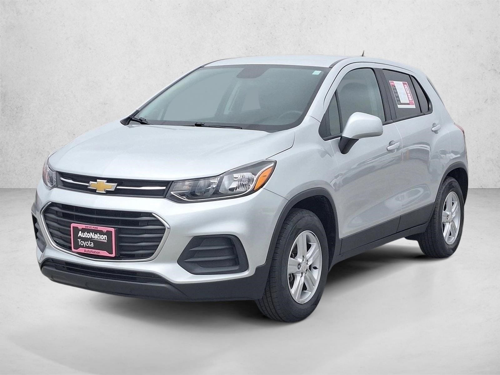 2022 Chevrolet Trax LS AWD's photo