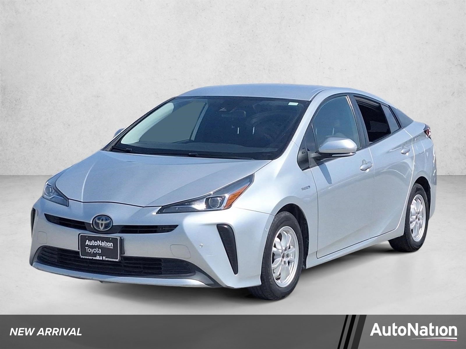 2022 Toyota Prius LE FWD's photo