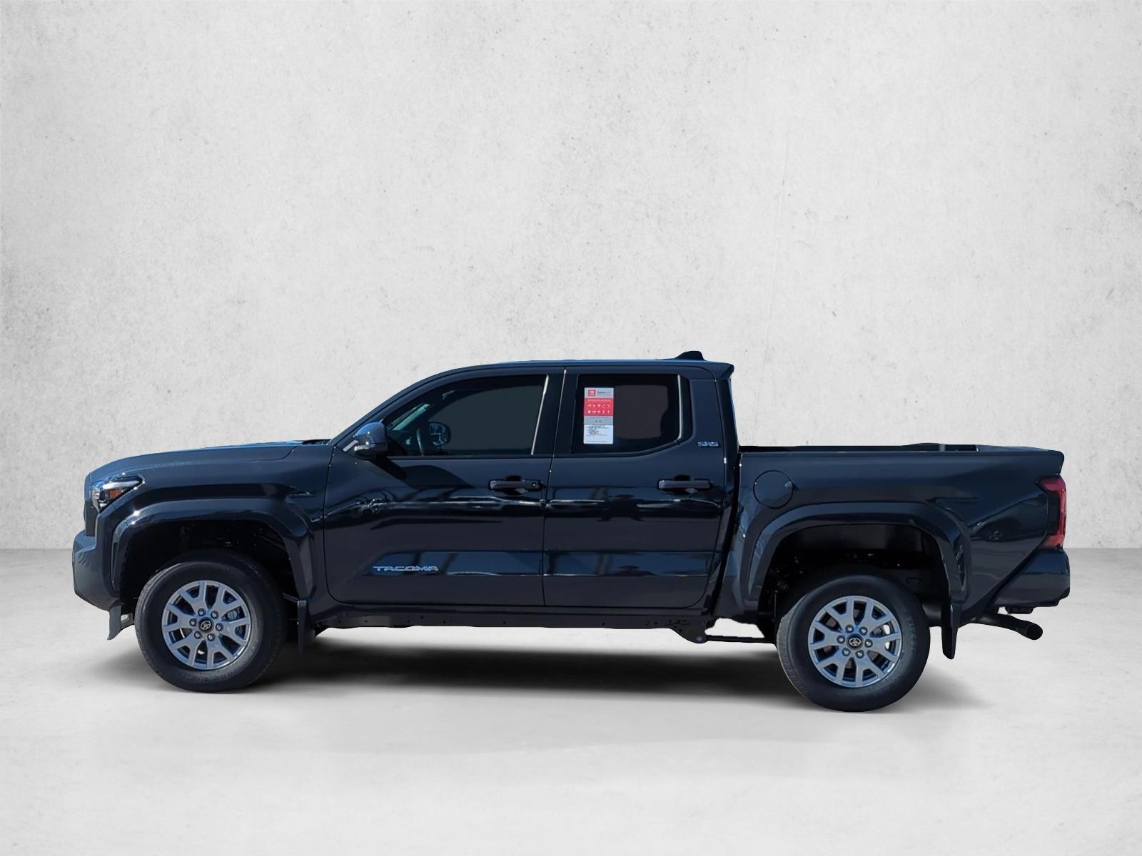 2026 Toyota Tacoma SR5 - Photo 8