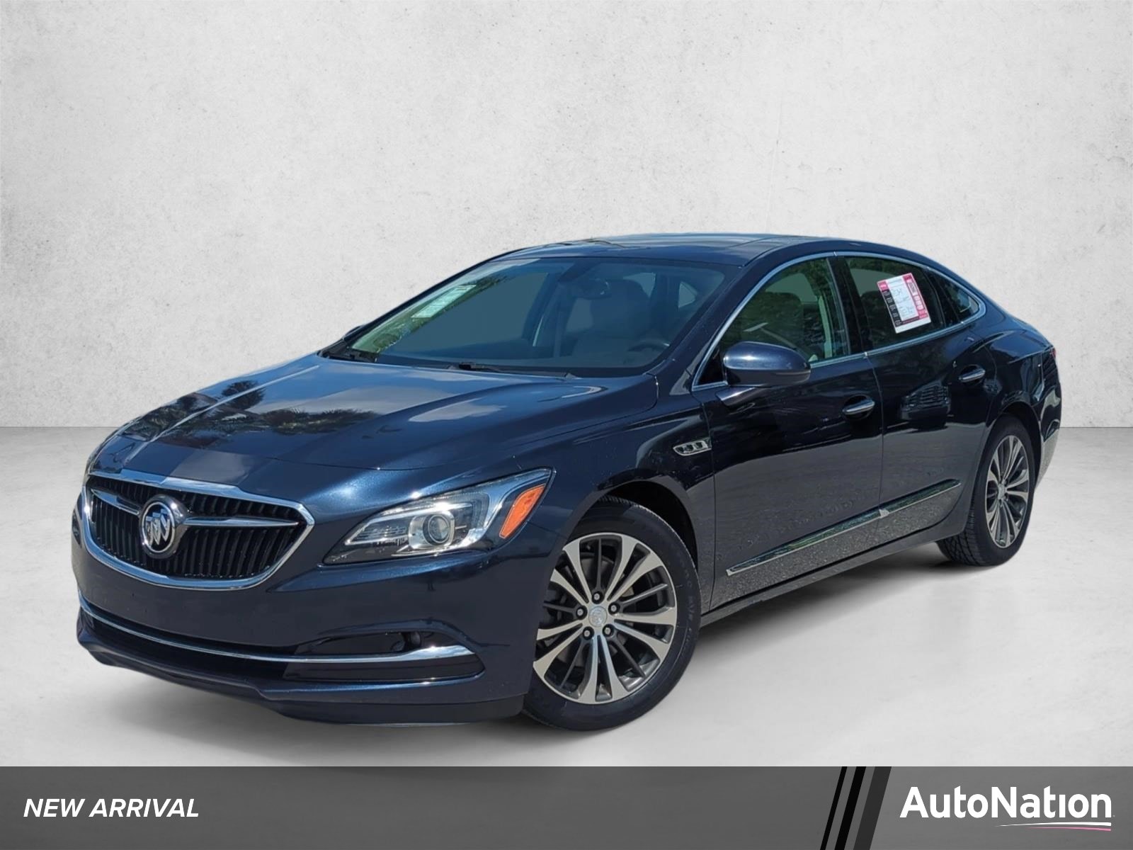 2017 Buick LaCrosse Essence's photo