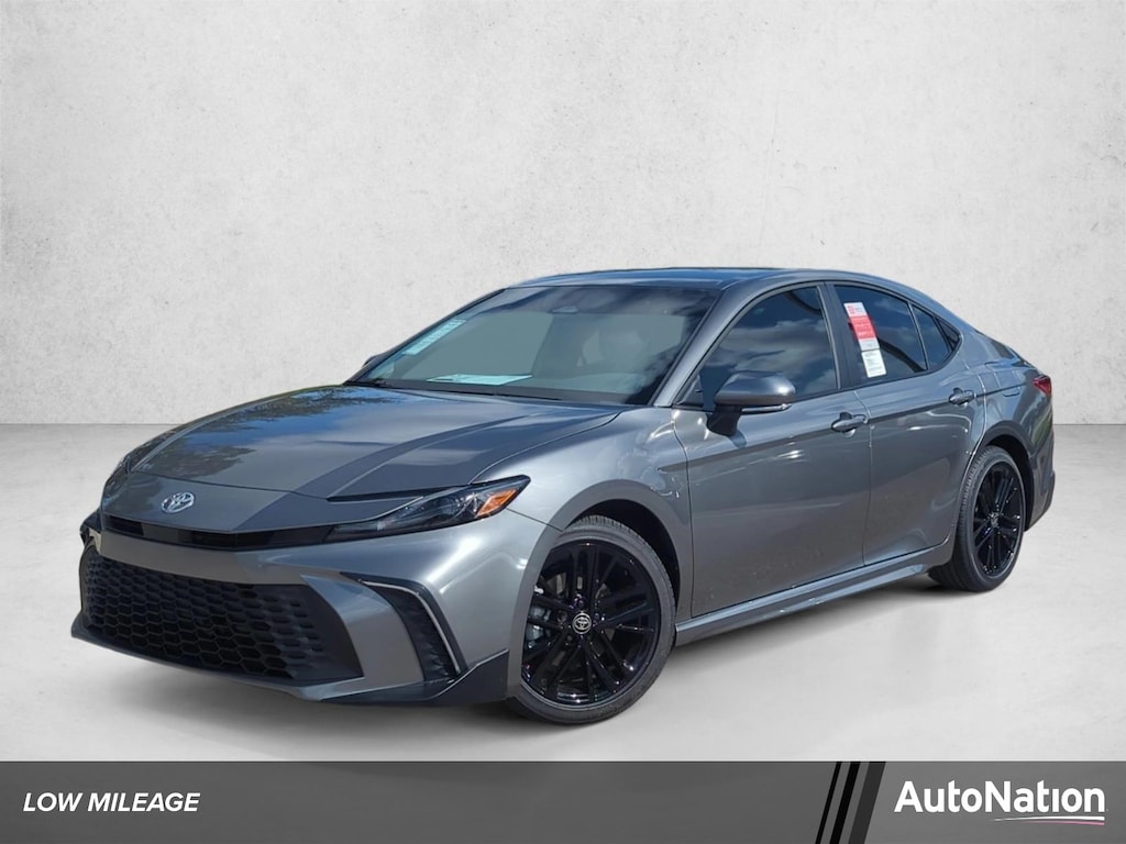 Used 2026 Toyota Camry SE Sedan