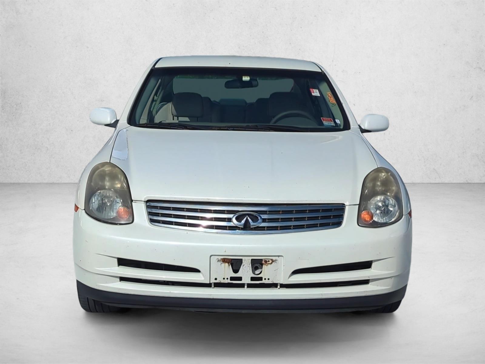 2004 Infiniti G35 Base photo 2