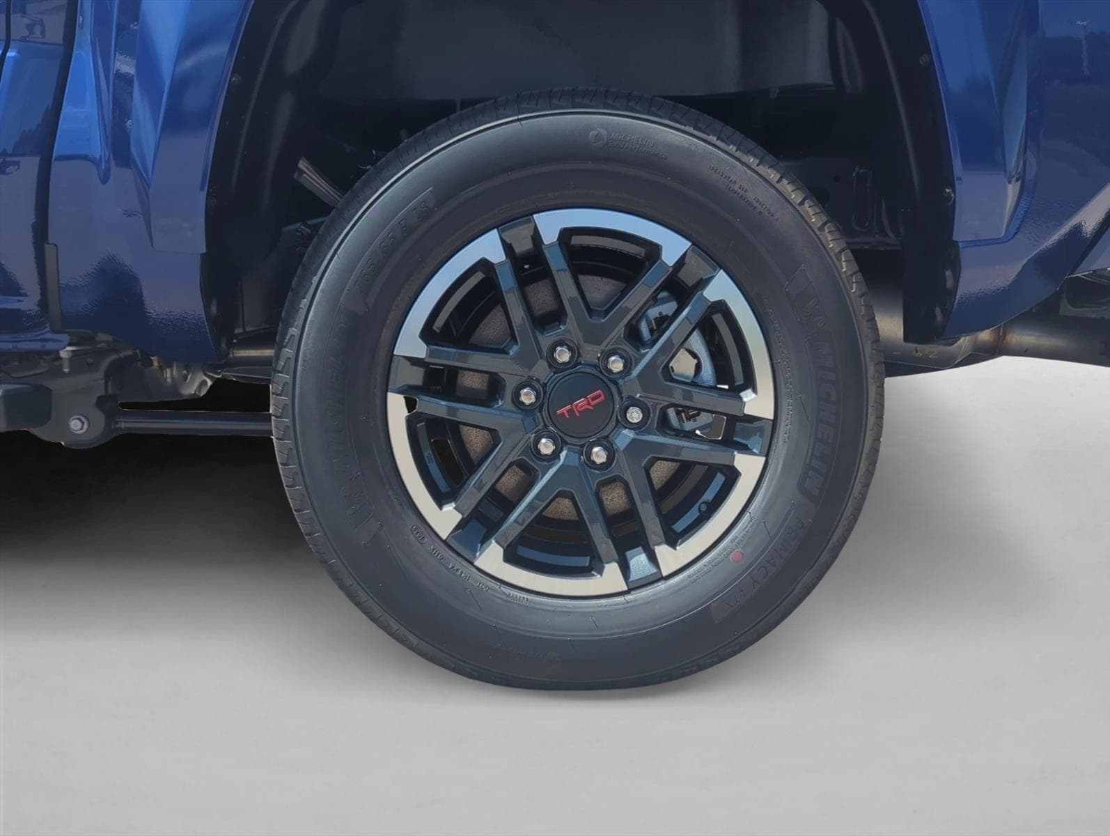 2025 Toyota Tacoma TRD Sport - Photo 9