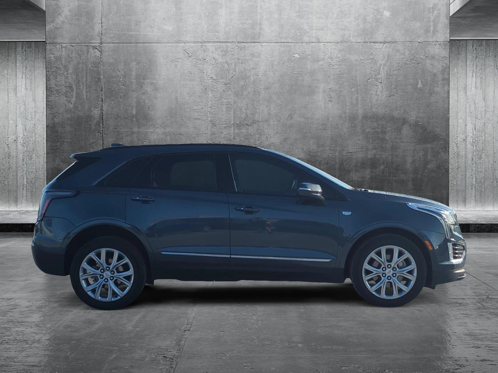2020 Cadillac XT5 Sport photo 3