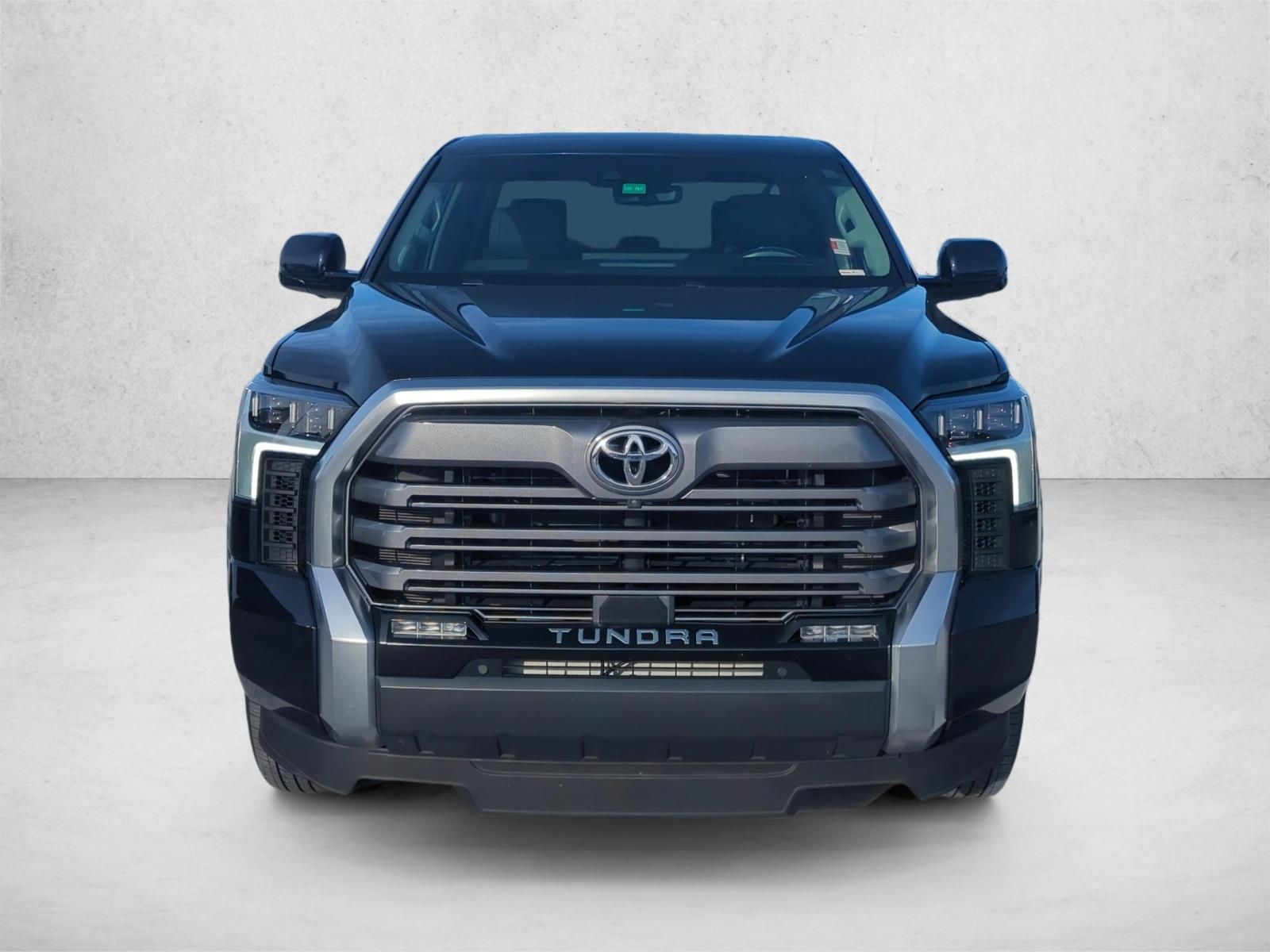 2023 Toyota Tundra Limited CrewMax photo 2