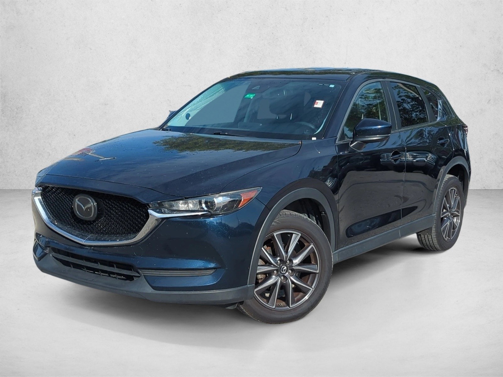 2018 Mazda CX-5 Touring auto's photo