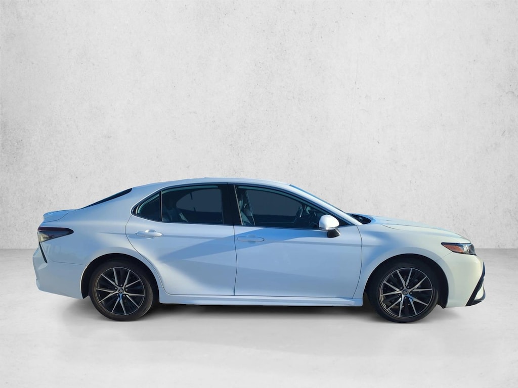 Used 2023 Toyota Camry SE Sedan