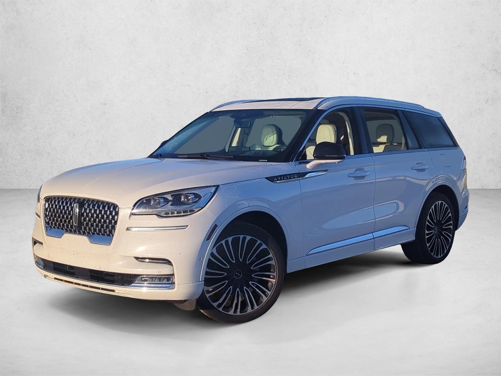 2024 Lincoln Aviator Black Label's photo