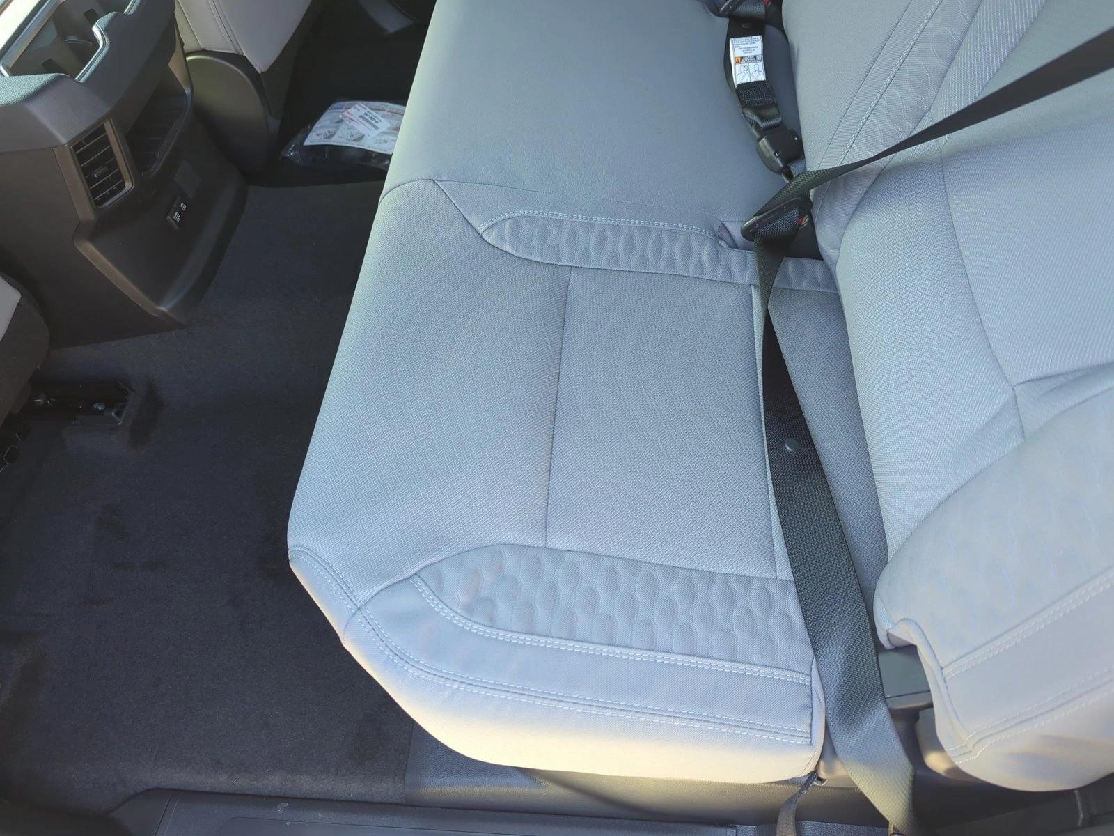 2025 Toyota Tundra SR5 - Photo 16