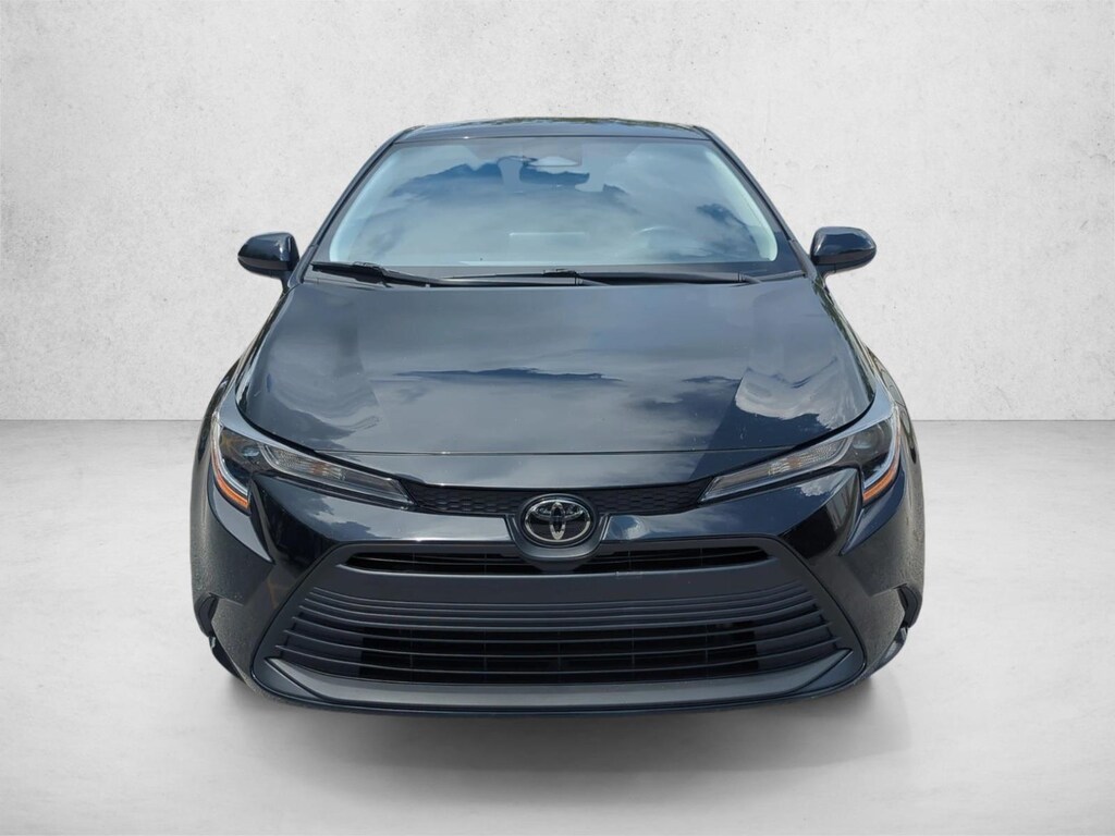Certified 2025 Toyota Corolla LE Sedan
