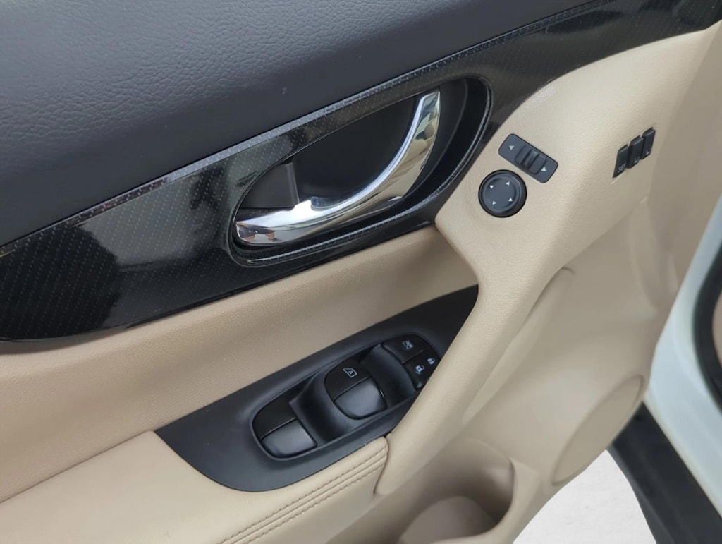 Used 2020 Nissan Rogue SL SUV