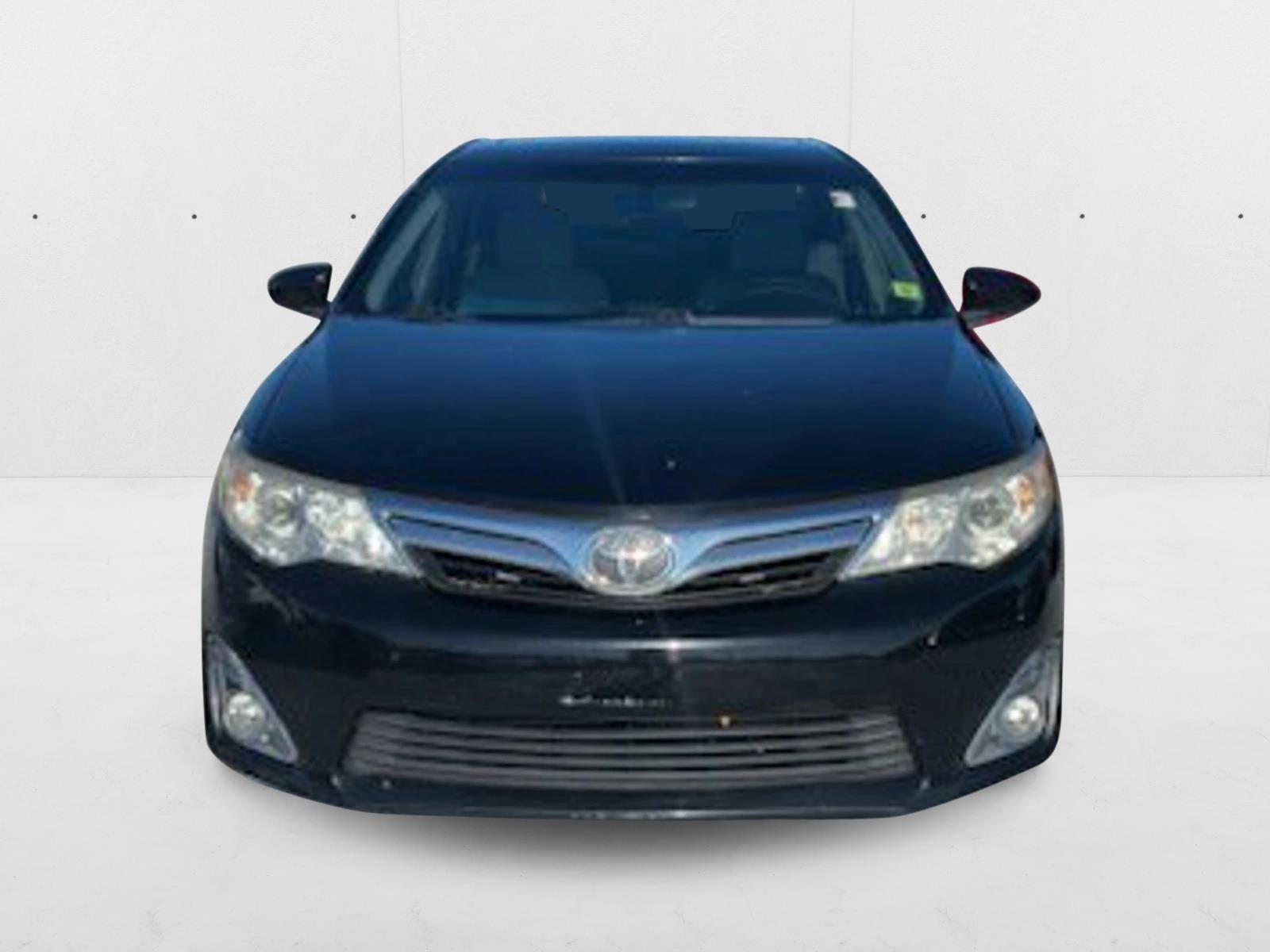 2012 Toyota Camry XLE photo 2