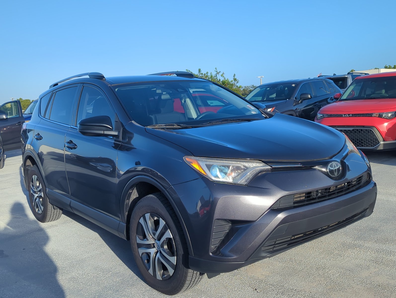 Used 2018 Toyota RAV4 LE SUV