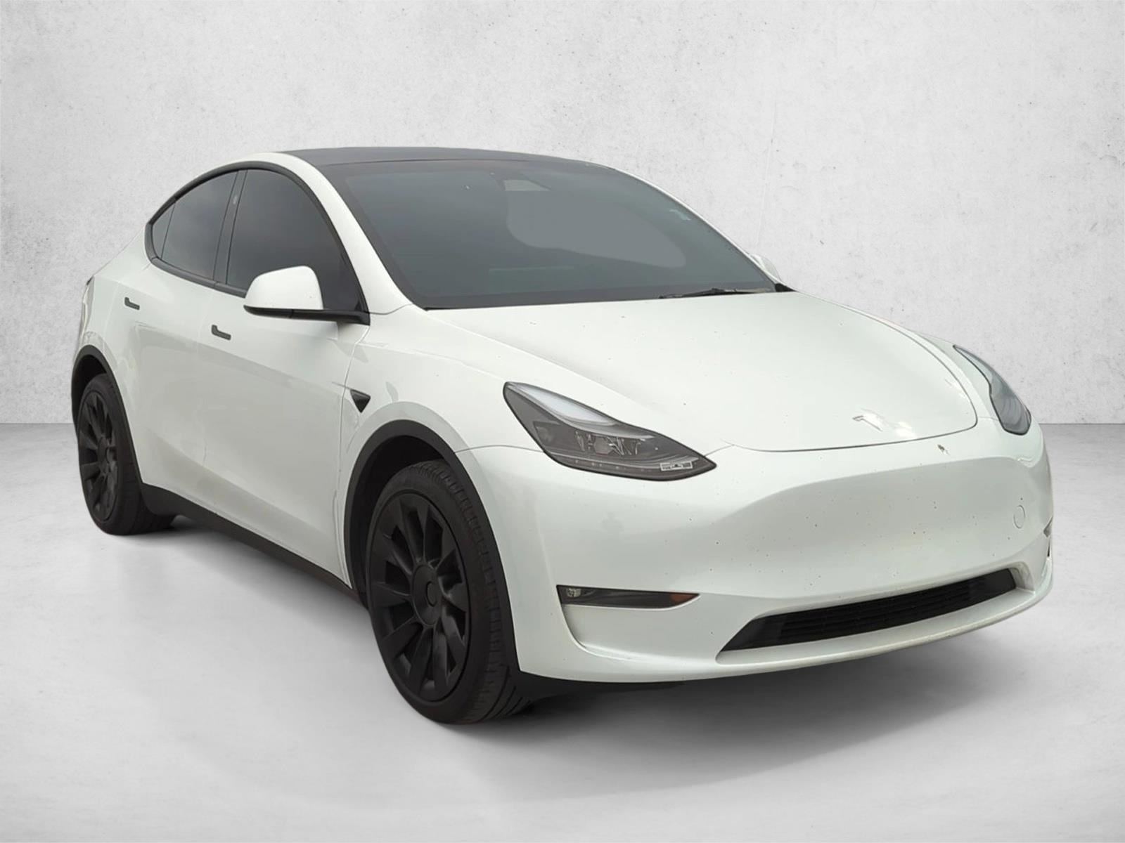 2023 Tesla Model Y Long Range photo 3