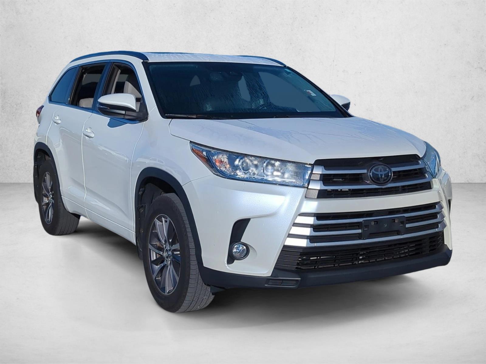 2018 Toyota Highlander XLE photo 3