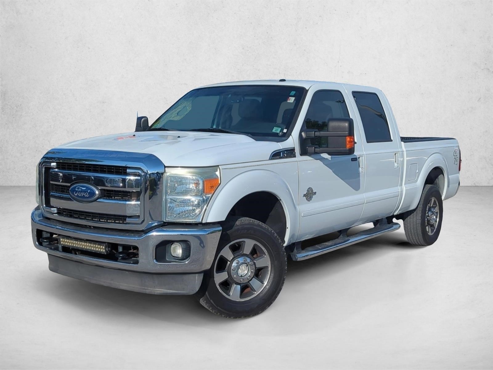 2011 Ford F-250 Lariat 4x4 Crew Cab 172 in's photo