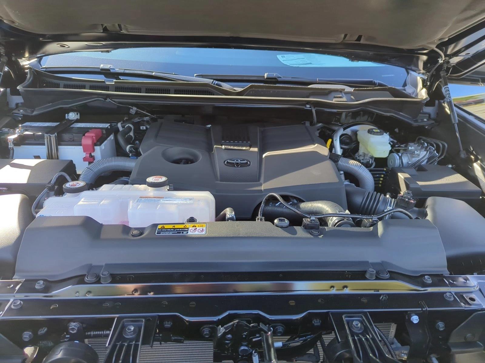 2025 Toyota Tundra SR5 - Photo 17
