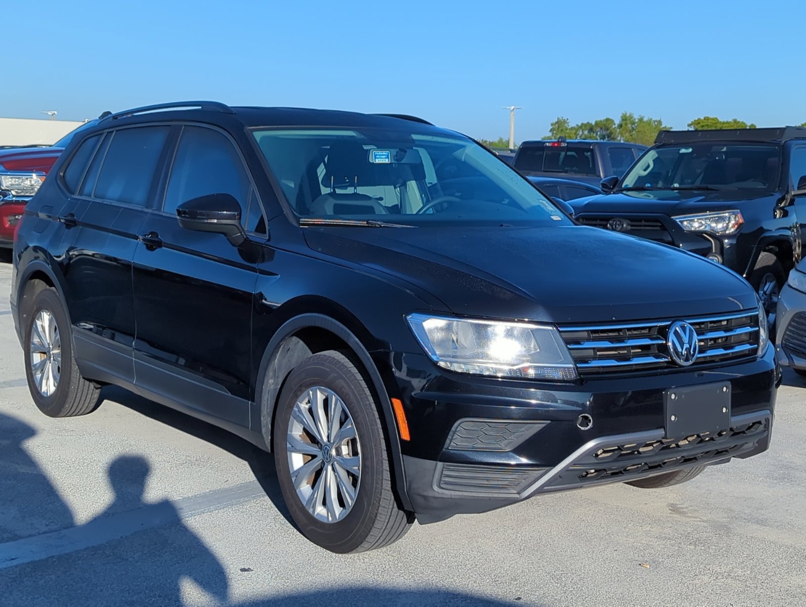 2019 Volkswagen Tiguan S photo 3