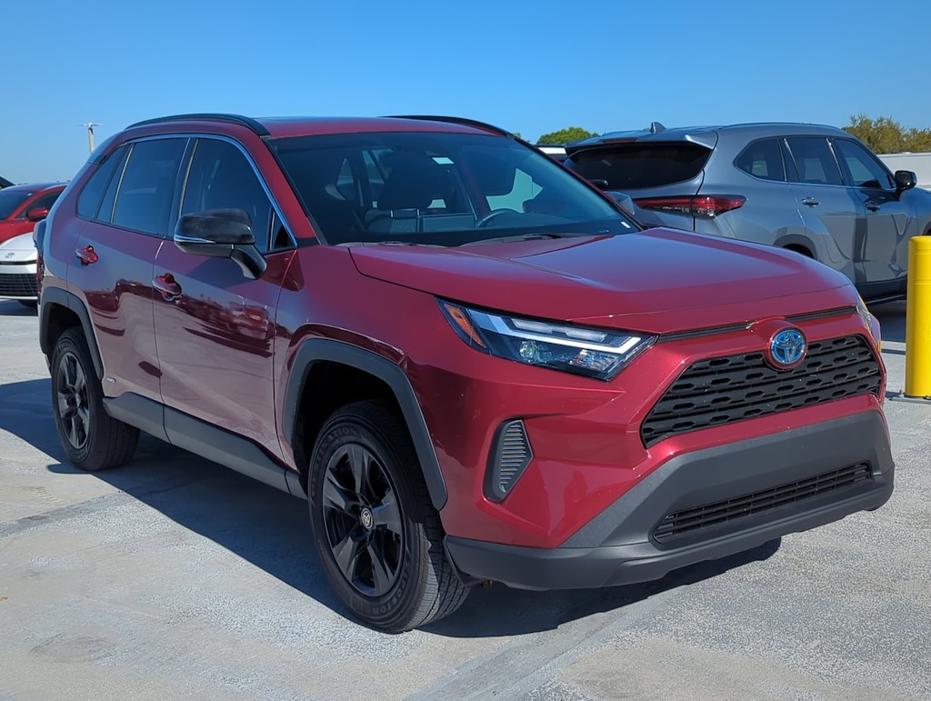 Used 2024 Toyota RAV4 Hybrid XLE SUV