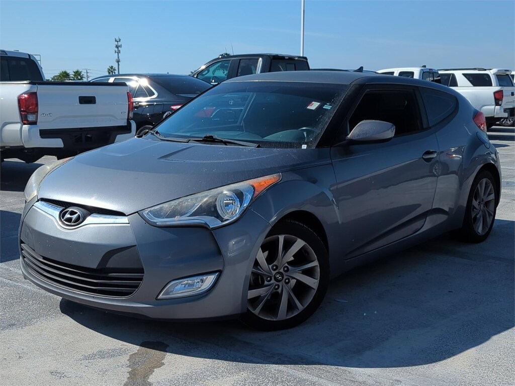 Used 2017 Hyundai Veloster Base Hatchback