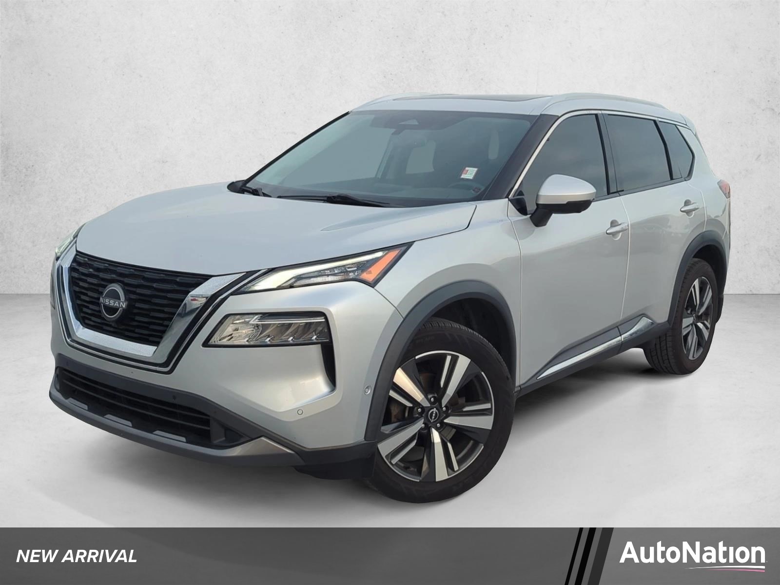 2023 Nissan Rogue SL FWD's photo