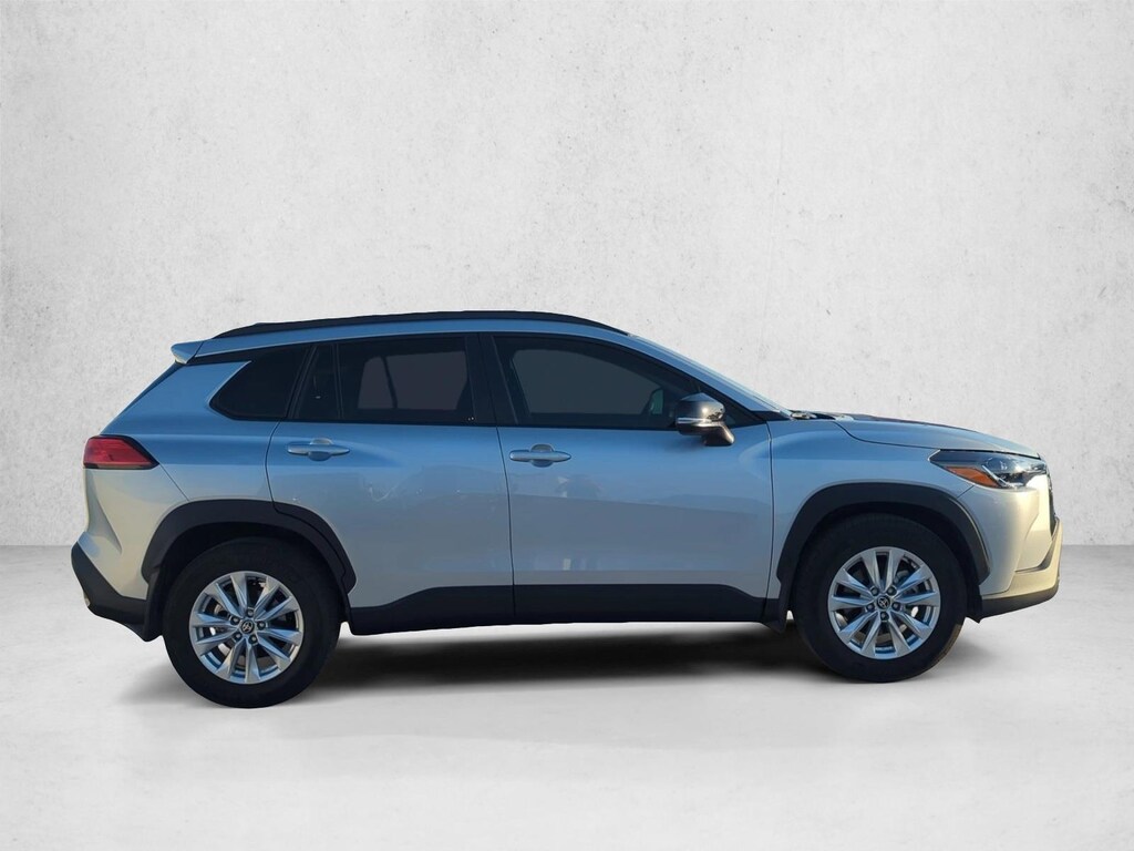 Used 2025 Toyota Corolla Cross LE SUV
